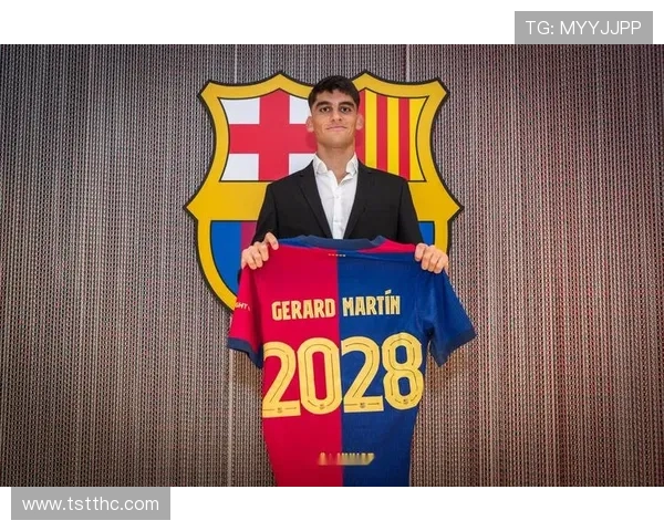 官方:巴萨与贝尔纳尔续约2+3年,合同加入5亿欧解约金条款 官方:巴萨与贝尔纳尔续约2+3年,合同加入5亿欧解约金条款